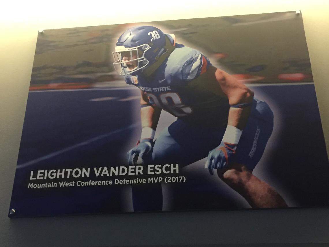 Cowboys LB Leighton Vander Esch earned Mountain West defensive MVP honors last season.