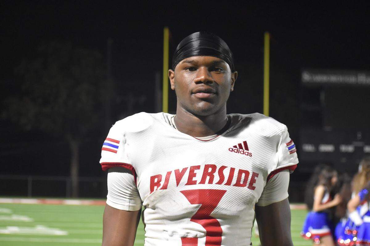 Carter-Riverside’s Jameer Muhammad led his team to victory against Diamond Hill-Jarvis during a high school football game at Scarborough-Handley Field in Fort Worth, Texas Thursday, October 26, 2023.