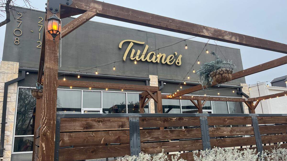 This NOLA-inspired Fort Worth bar is perfect for Super Bowl Sunday. Here’s what I got for $25