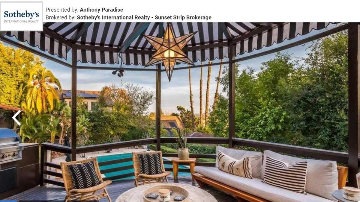 Outdoor dining space