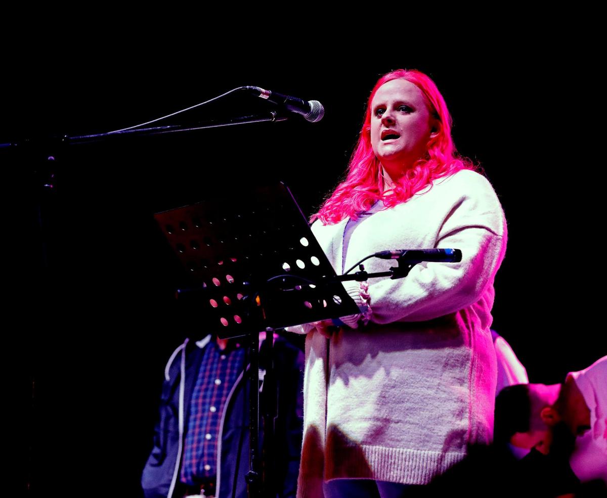 Athena Strand’s mother Maitlyn Presley Gandy addresses the attendees before a vigil for 7-year-old Athena, at The First Baptist Church in Cottondale, Texas, Tuesday, Dec. 06, 2022. More than 1000 people attended her vigil. At one point the sheriff’s department said that traffic was backed up to Boyd. Strand was kidnapped from her home on Wednesday. A contract FedEx driver is in custody after confessing to her kidnapping and killing. (Special to the Star-Telegram Bob Booth)