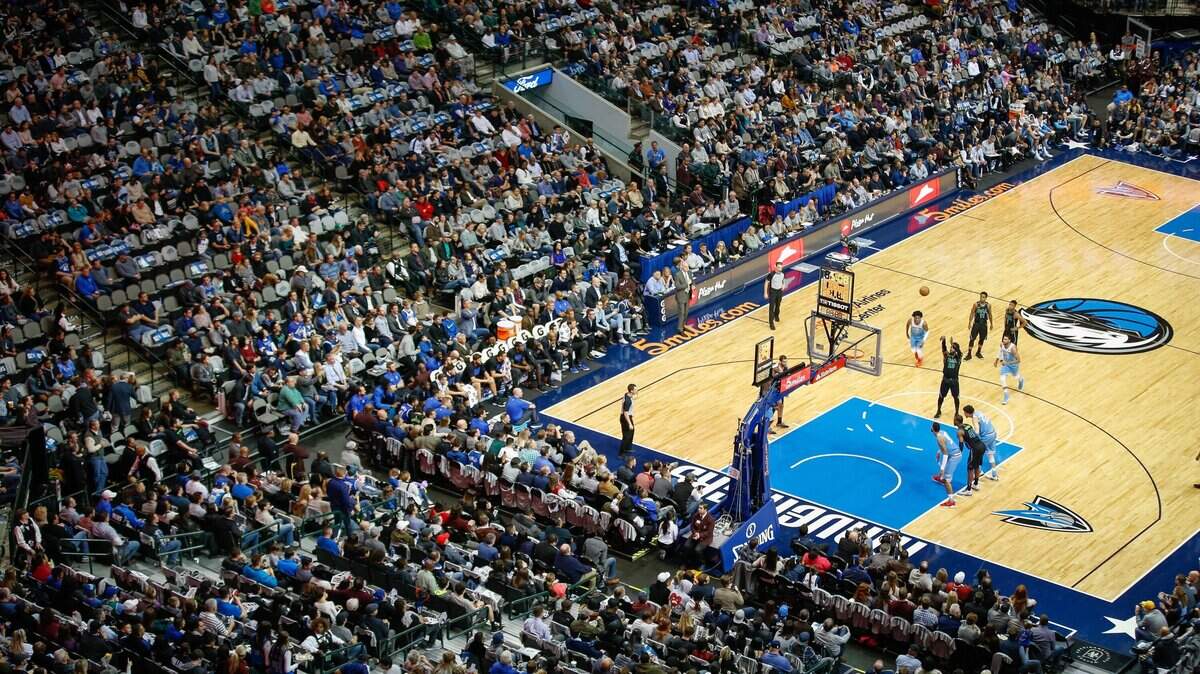 There were some empty seats Tuesday night at American Airlines Center even though the Mavericks officially extended their sellout streak to 667 games.