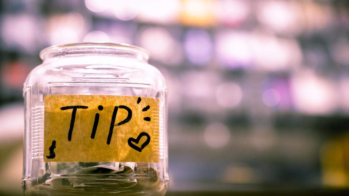 Owners of a Texas barbecue restaurant have updated its policy after its rules showed some employees would be prohibited from earning their tips if they broke certain rules.