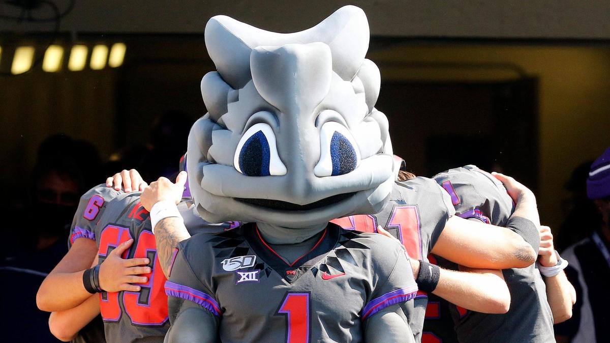 TCU landed a surprise commitment from a four-star QB prospect during early signing day on Wednesday.
