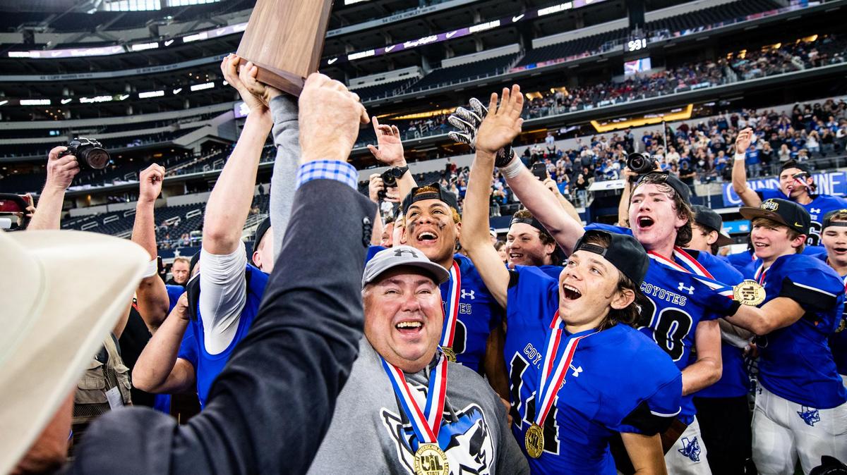 Richalnd Springs celebrates as they recieve the1A Division 2 State Championship trophy after Richland Springs defeating Matador Motley County 62-16 in 3 quarters in Arlington, at AT&T Stadium on December 18, 2019. Photo by Matt Smith (Special to the Star-Telegram).