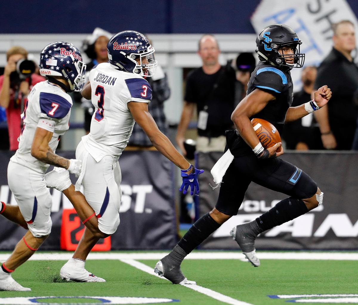Shadow Creek quarterback Kyron Drones (1) goes for long yardage late in the fourth quarter of a Conference 5A division I State Championship football game at AT&T Stadium in Arlington, Texas, Friday, Dec. 20, 2019. Alvin Shadow Creek defeated Denton Ryan 28-22. (Special to the Star-Telegram Bob Booth)