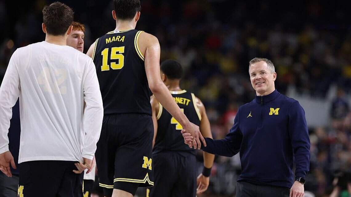 Report: Dallas Mavericks go to college ranks for their next coach