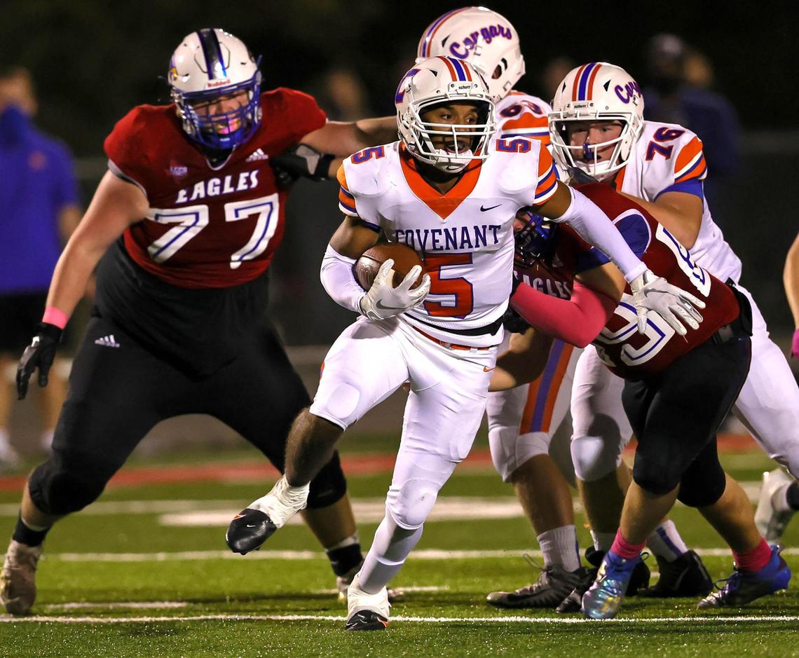 Colleyville Covenant running back Isaiah Swift (5) finds running room against Lake Country during the first half of a high school football game, October 30, 2020 played at Lake Country Christian School in Fort Worth, Tx. (Steve Nurenberg Special to the Star-Telegram)