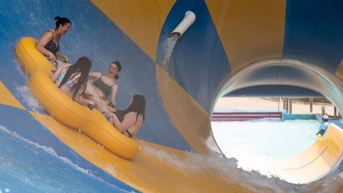 7 of the biggest, best water parks in Dallas-Fort Worth: Everything you need to know.