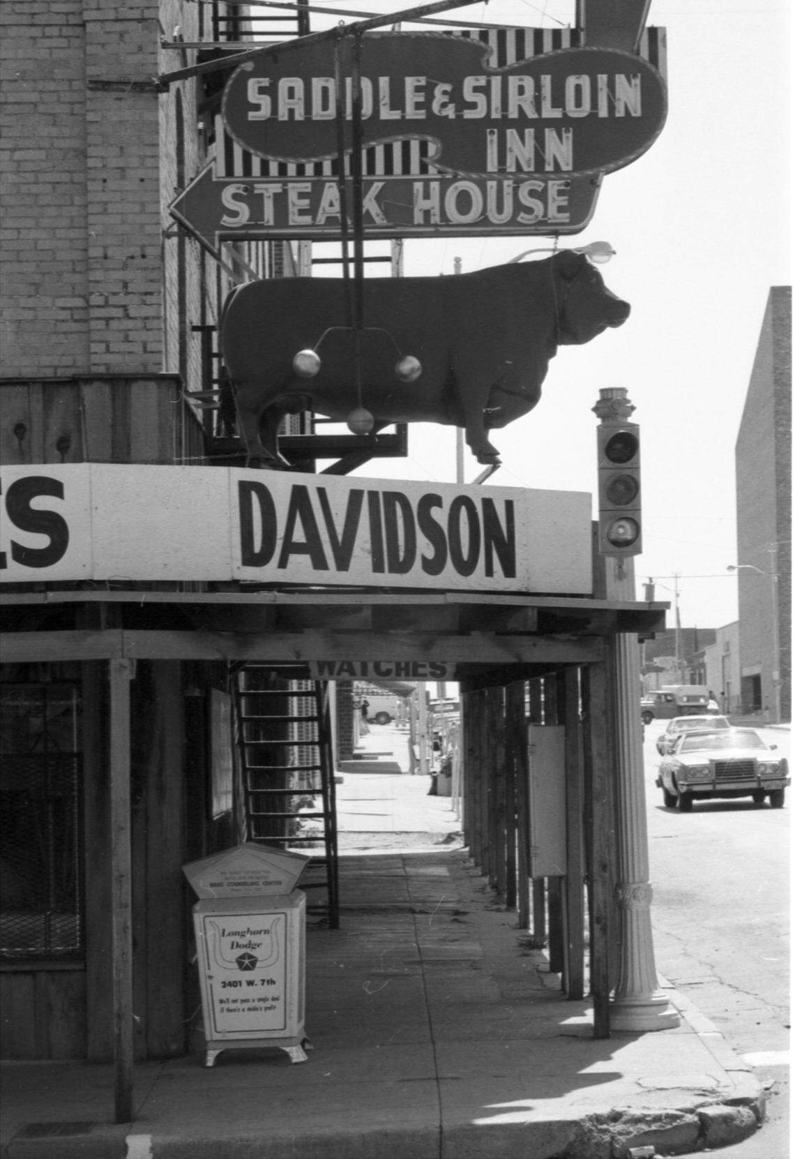 Oct. 5, 1975: Theo’s Saddle & Sirloin Inn restaurant at 120 E. Exchange Ave. in the Fort Worth Stockyards. (Today the building is Riscky’s Steakhouse)