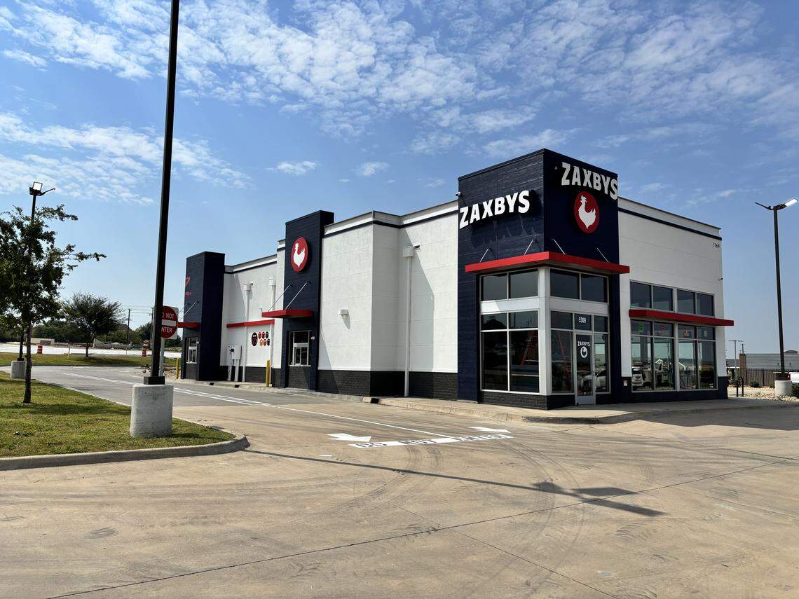 Zaxbys’ first Fort Worth location opened on Sept. 1, 2025 at 5384 Sycamore School Road.