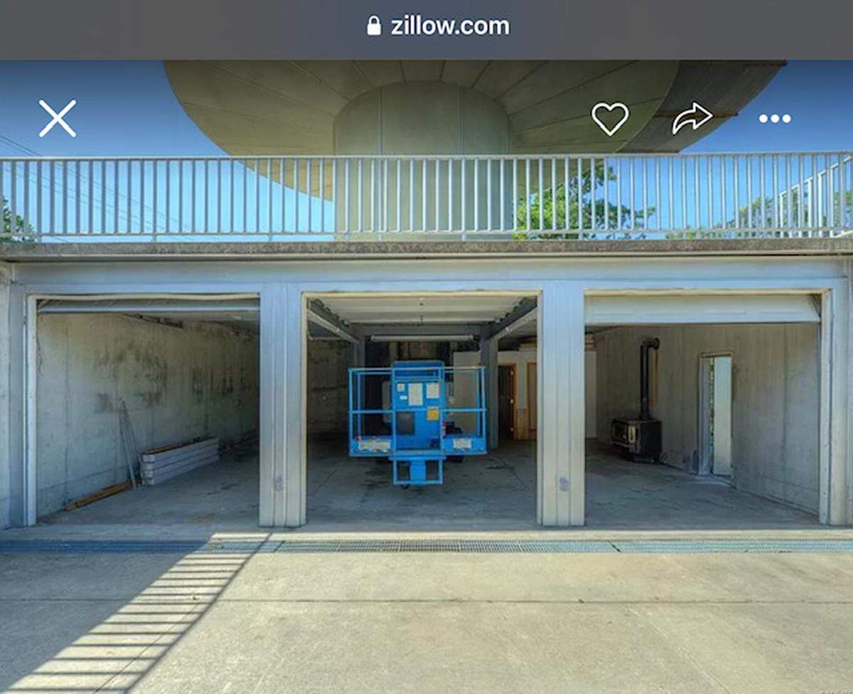 Garage area