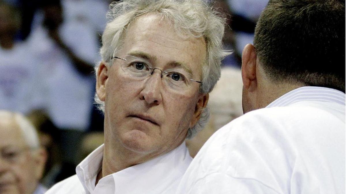 Oklahoma City police say they found no evidence that the death of former Chesapeake Energy CEO Aubrey McClendon in a vehicle crash a day after he was indicted by a federal grand jury was anything other than an accident.
