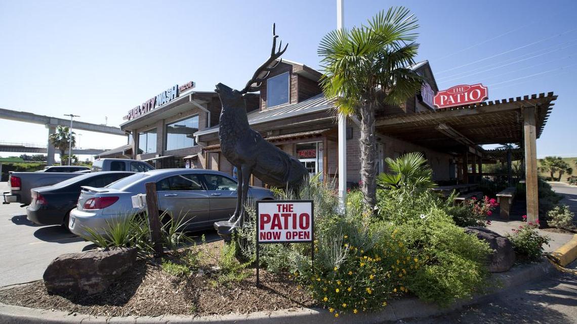 Fuel City in Dallas, known for its killer tacos and attractions such as wild animals, fancy car washes and such, is moving west with a store on the Airport Freeway in Haltom City.