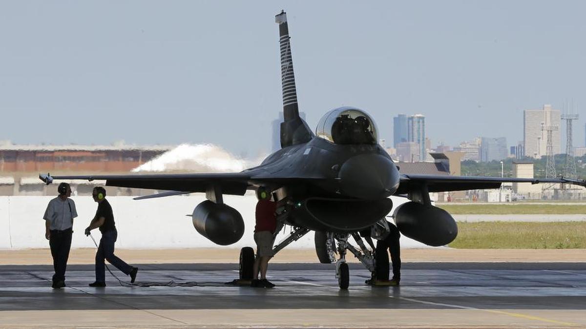 Lockheed Martin expects to wind down production of the F-16 fighter jet in Fort Worth by the end of next year.