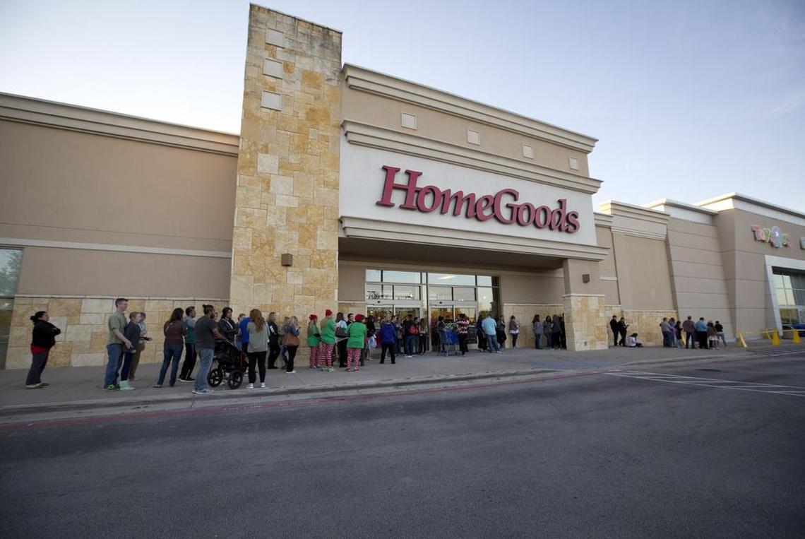 Shoppers lined up two hours early as Toys R Us kicked off their Black Friday sales on Thanksgiving evening last year.