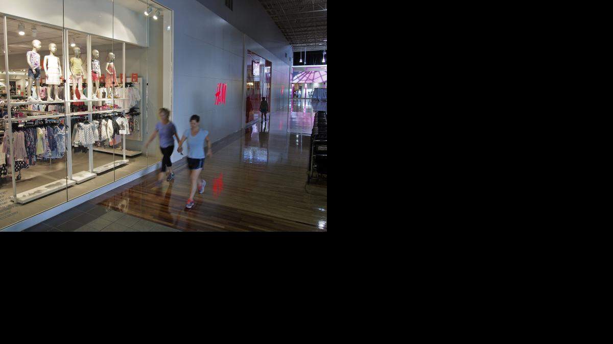 
H&M plans to open in Ridgmar Mall in the fall, the clothes retailer said.
