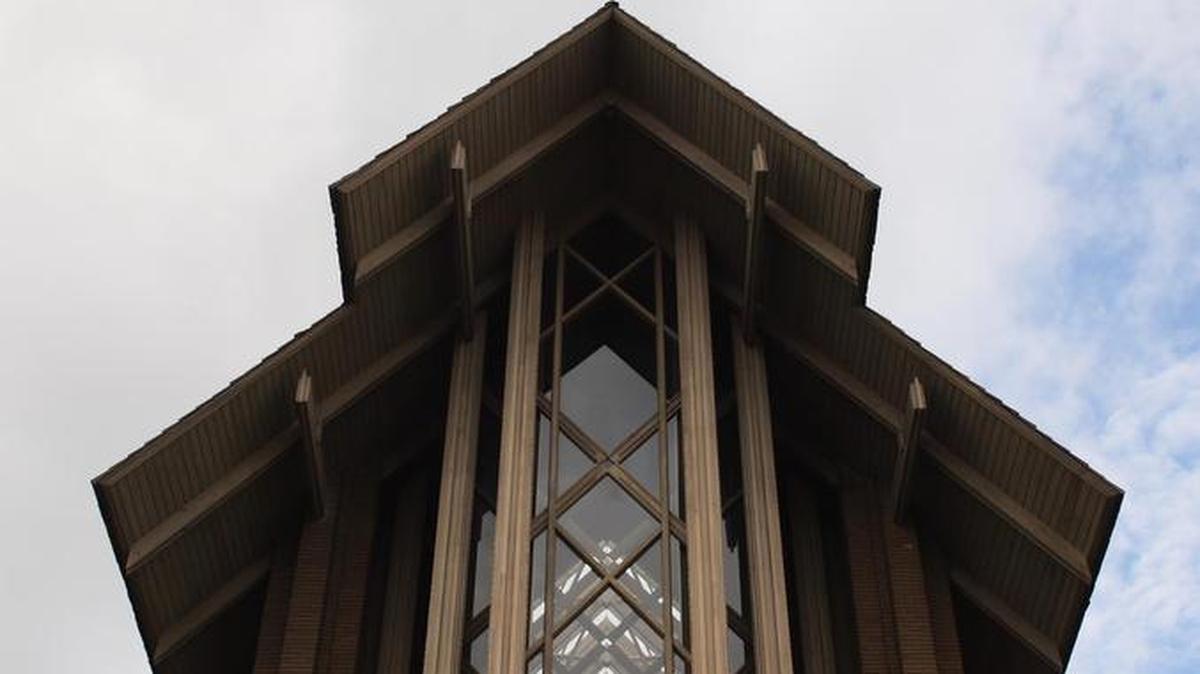 The Marty Leonard Chapel at the Lena Pope Home, designed by E. Fay Jones, received the 25-Year Award from the American Institute of Architects Fort Worth.