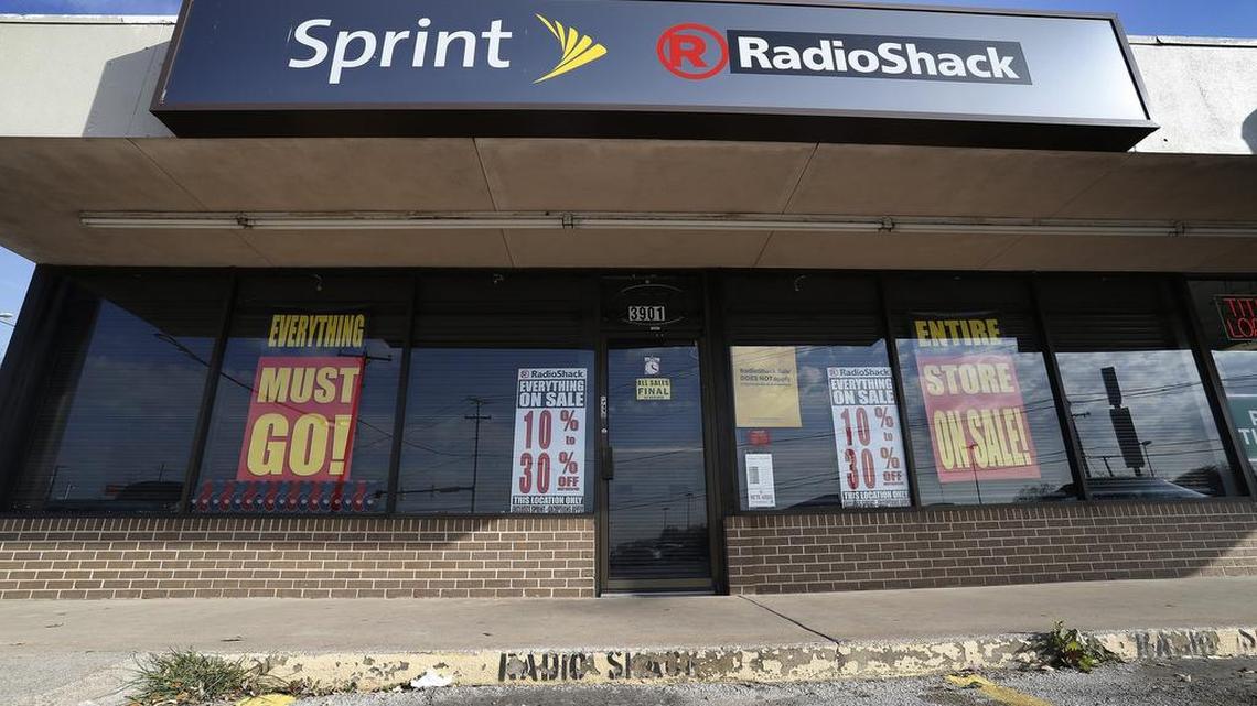 One of the remaining RadioShack stores in Fort Worth is located on East Belknap Street.