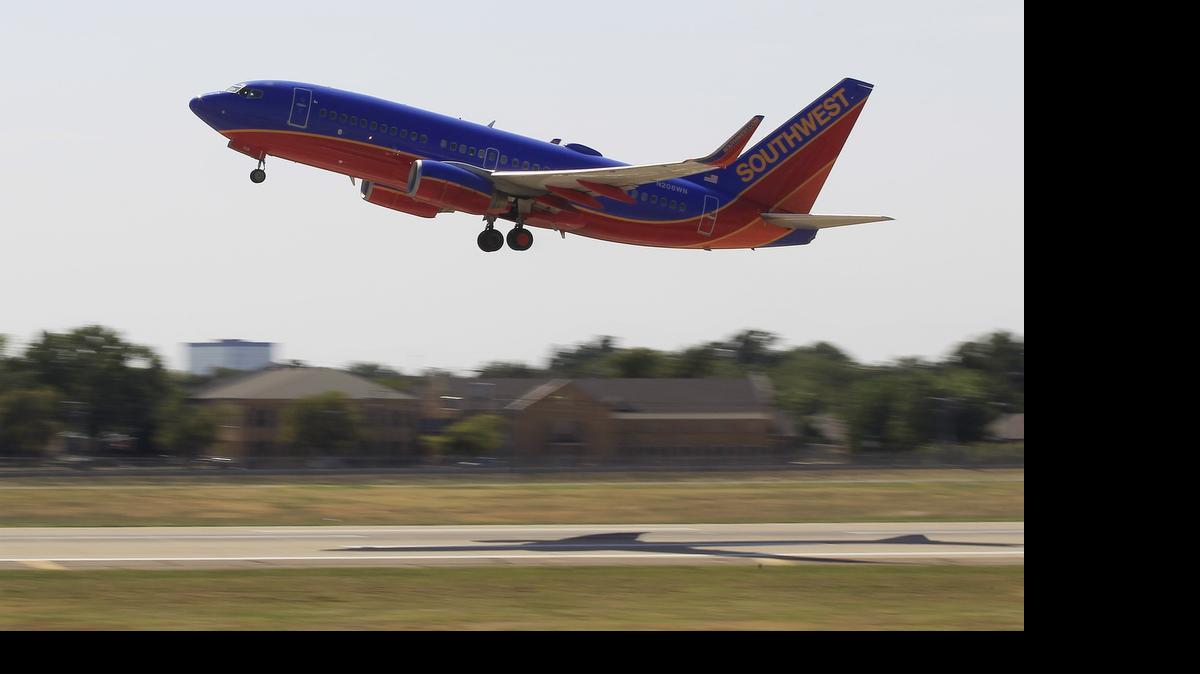 
For the first couple of months post-Wright Amendment, average air fares have barely changed at Dallas Love Field. 
