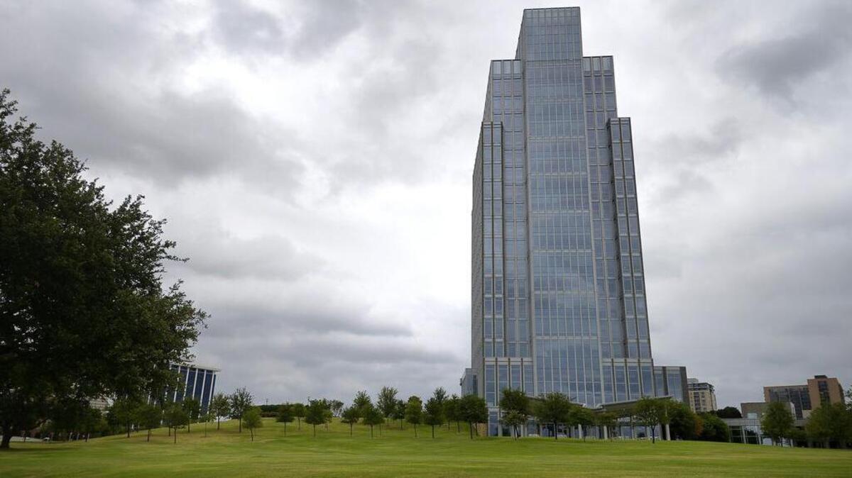 
Apartments planned for 3-acre tract on the grounds of the Pier 1 Imports Building in downtown Fort Worth.
