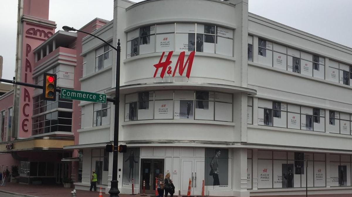 H&M will open in the former Barnes & Noble space in downtown Fort Worth on April 7.