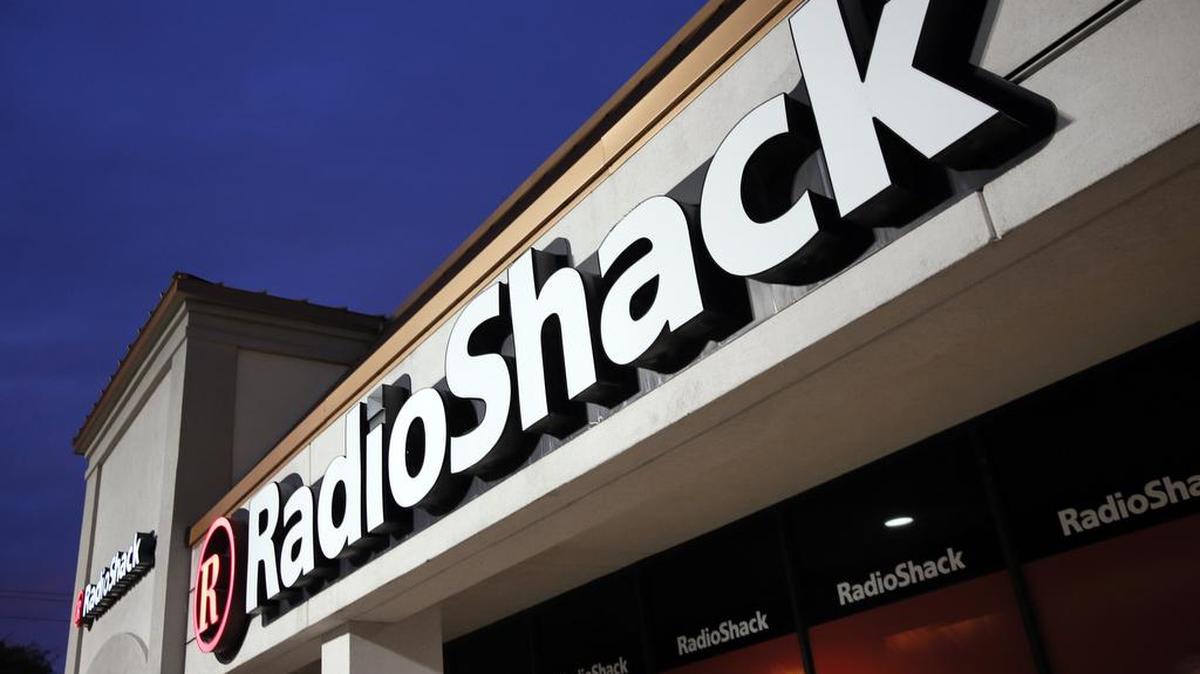 
Texas Attorney General Ken Paxton wants a bankruptcy confirmation hearing for RadioShack delayed until holders of gift cards are notified of their court status.

