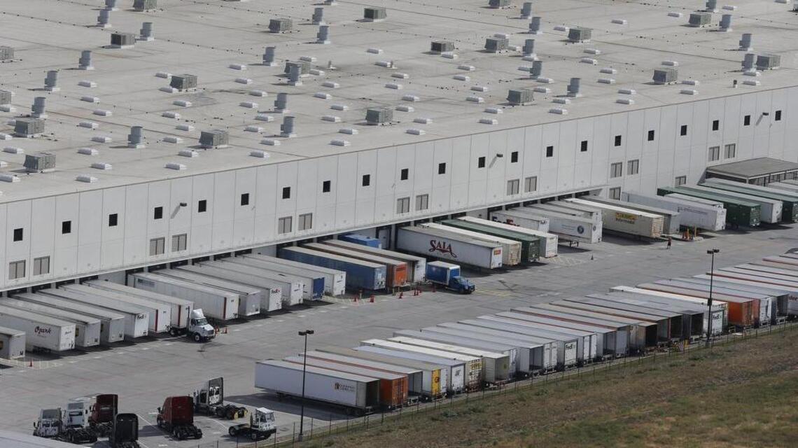 Amazon to open hub for air delivery in Fort Worth, create 300 full-time jobs