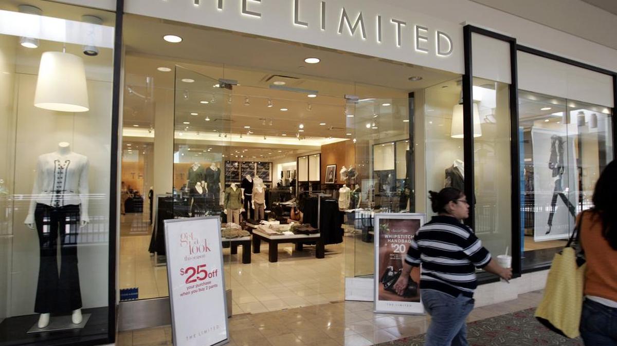 The Limited says it will close all its brick-and-mortar stores at the end of this weekend.