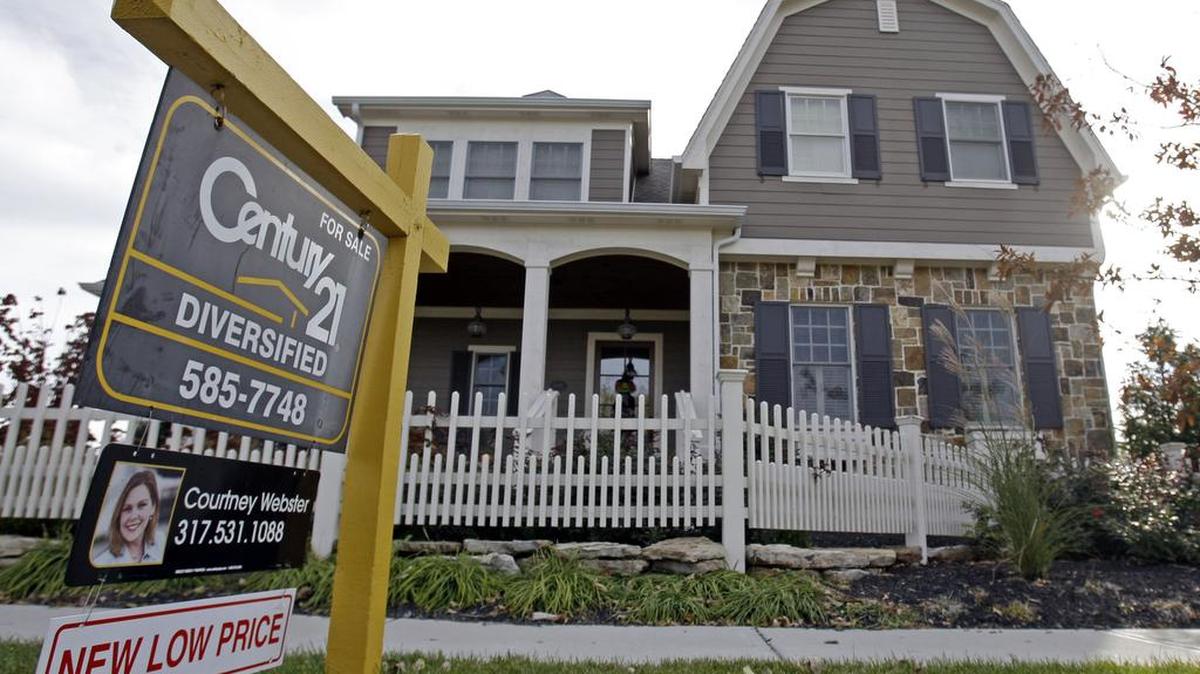 
Short of cash and unsettled in their careers, young Americans are waiting longer than ever to buy their first homes. The delay reflects a trend that cuts to the heart of the financial challenges facing millennials: Renters are struggling to save for down payments.

