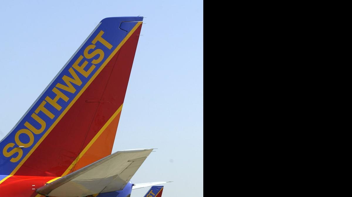 
Southwest Airlines website crashed after heavy response to a fall fare sale.
