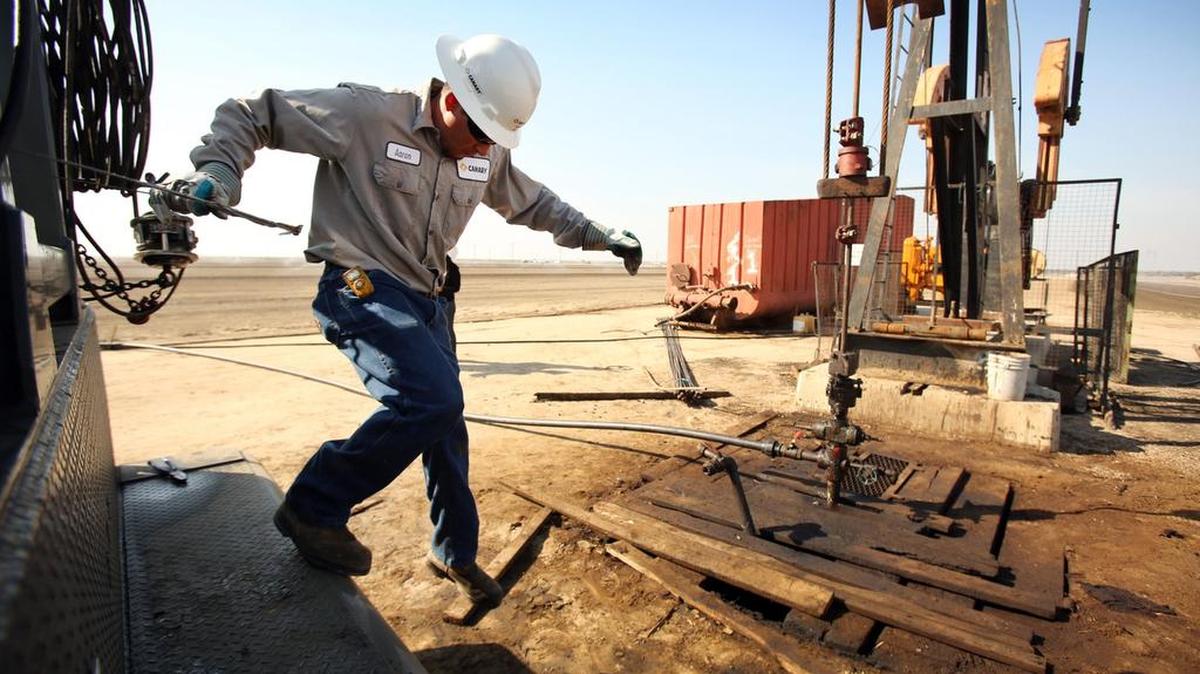 
West Texax Intermediate oil prices fell to $38.89 Monday morning, a new six-year low. 

