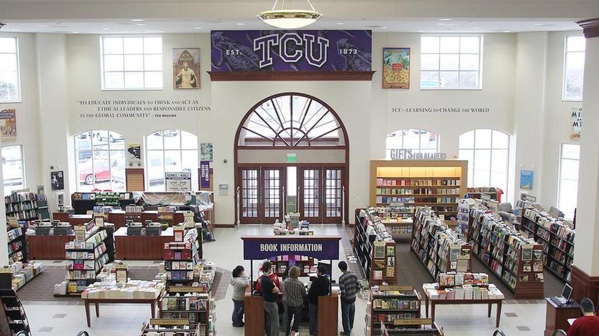 Interior view of the Barnes & Noble TCU Bookstore when it opened in January 2008.