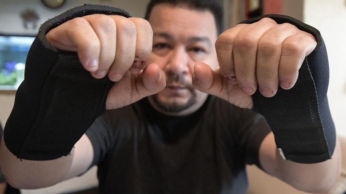 John Tovar of Arlington suffers from diabetes, nerve damage in his feet, carpal tunnel syndrome and depression as he waits for a disability hearing.