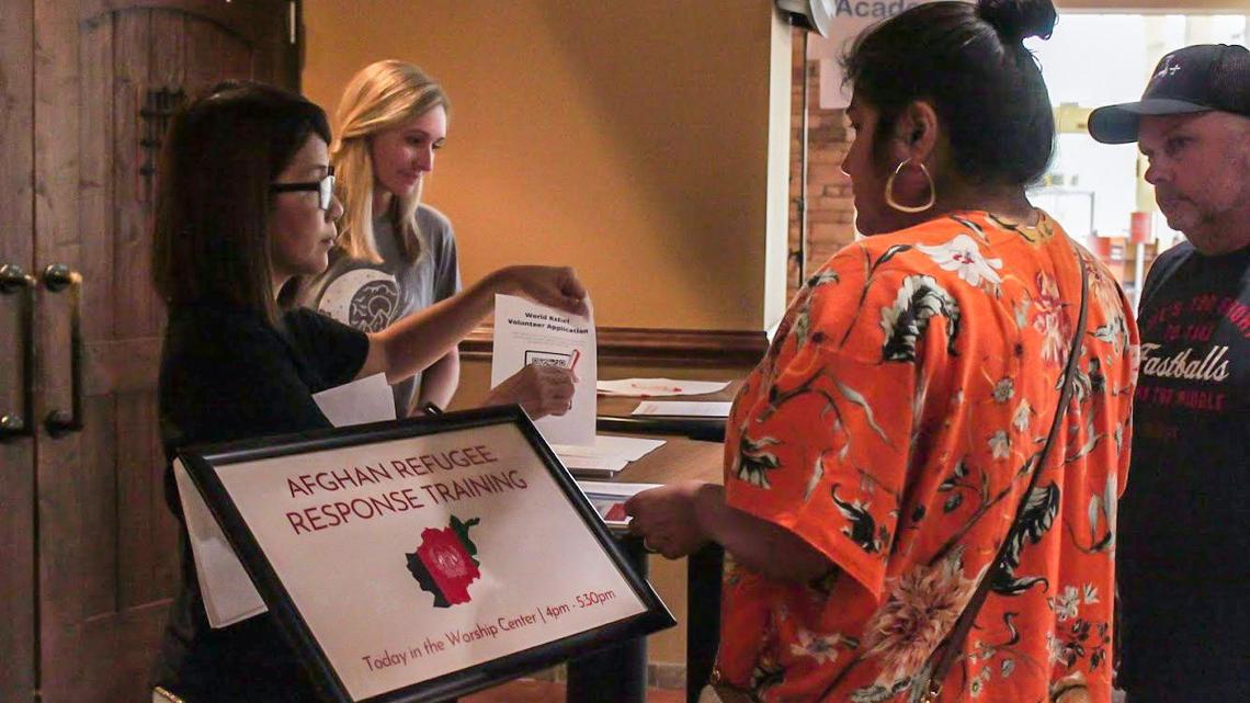 La Iglesia Northwood realizó sesiones de formación para voluntarios que trabajarían asistiendo a refugiados afganos.