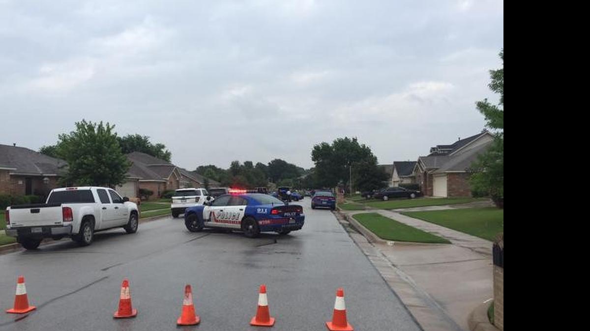 
Arlington police were involved in a shooting in the 5700 block of Longhorn Lane Tuesday afternoon. 
