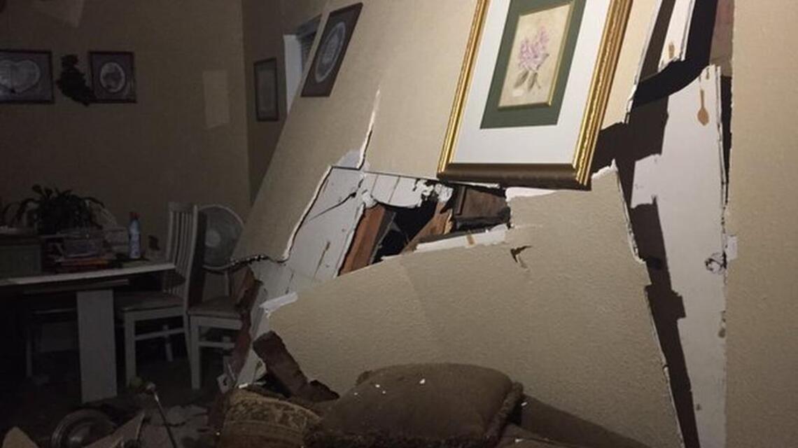 Driver killed when SUV crashes into Arlington house | Fort Worth Star ...