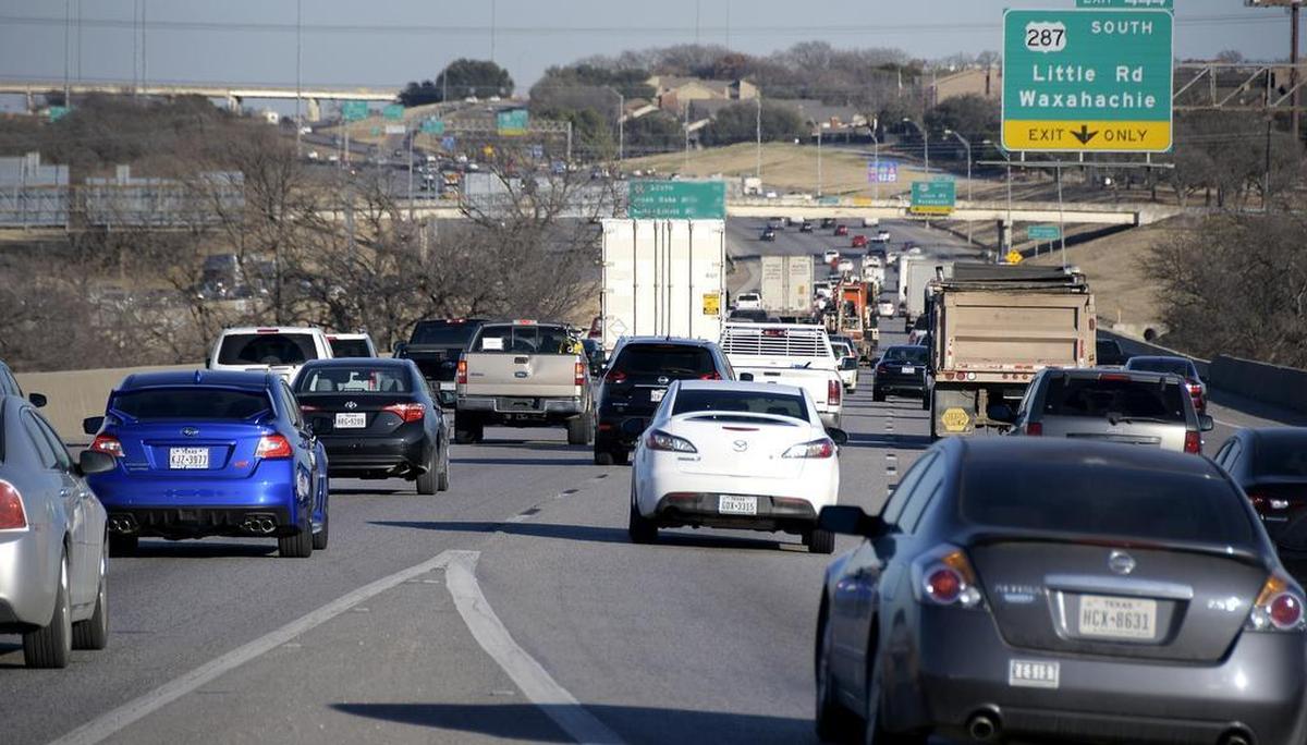 East bound traffic on I 20 merge with south bound US 287 traffic at the interchange of U.S. 287, Loop 820 and I-20 in Fort Worth.
