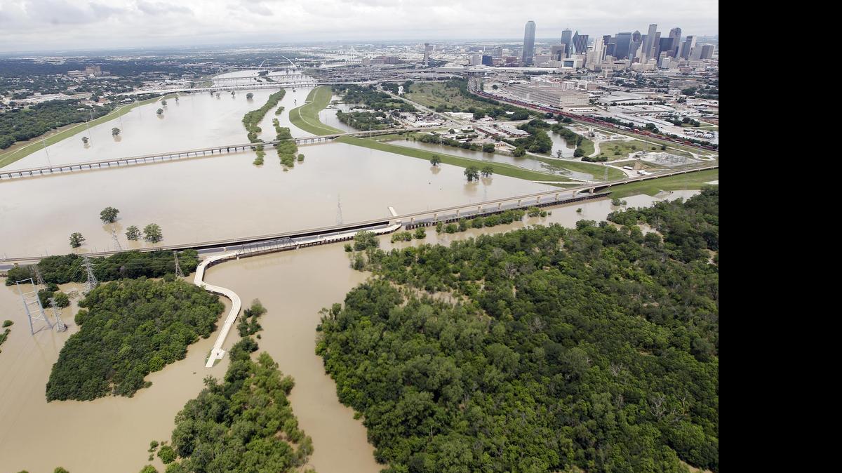 
Flooding in Dallas in May exposed weaknesses in the flood control system, experts said at a workshop at UT-Arlington Thursday.
