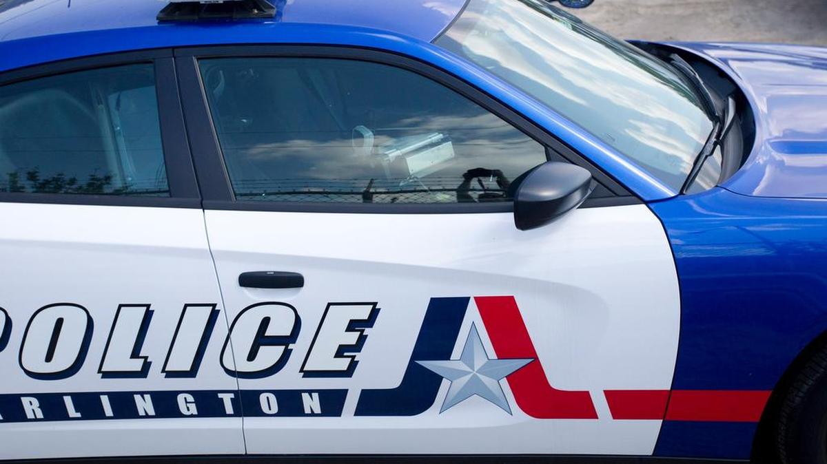 Arlington police are investigating fatal wreck.