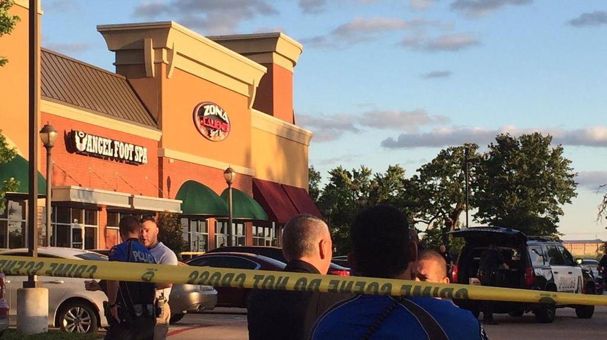 Police are investigating a shooting in a sports bar in the 6500 block of South Cooper Street in Arlington. Officers were called to the scene about 6:15 p.m. at Zona Caliente Sports Bar and Grill. Lt. Chris Cook, police spokesman, said two people are confirmed dead and a third injured.