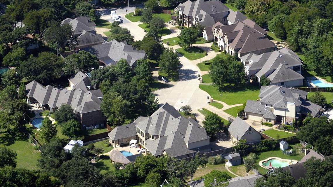 Texas lawmakers recommend property tax reform legislation.