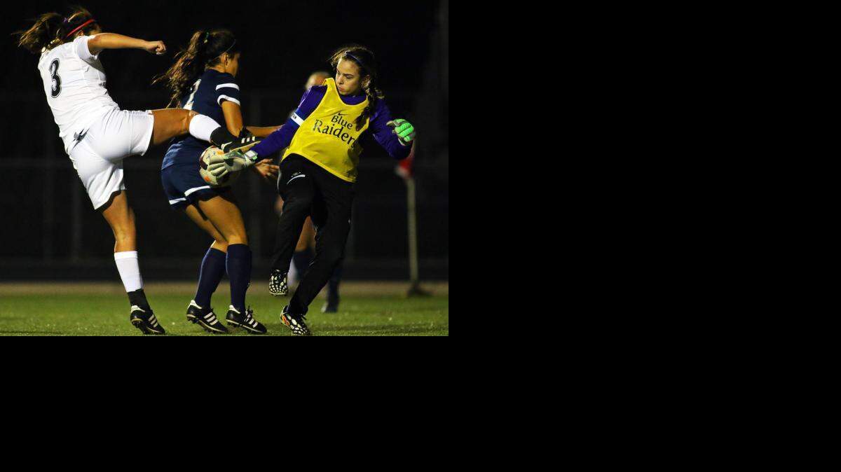 
Bell goalkeeper Shelby Franco (13) is among 10 starters expected to rejoin the team next season.
