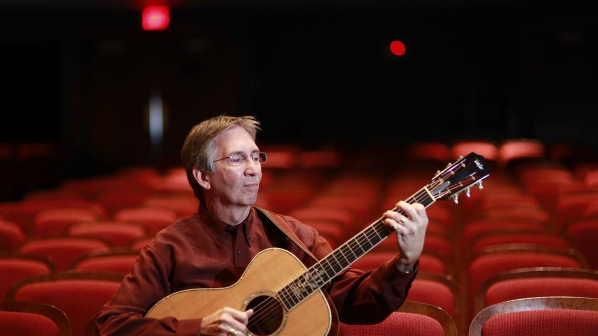 Rocky Gribble will play at a Grapevine Opry reunion show.