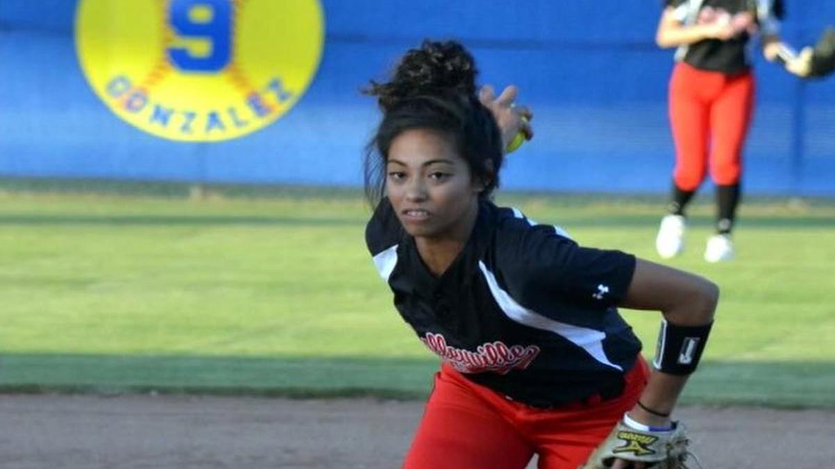 Sydney Kaai pitches for Colleyville Heritage last season.