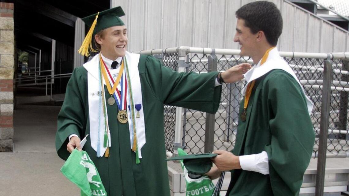 Dallas-Fort Worth high schools plan alternate graduation dates amid coronavirus shutdown