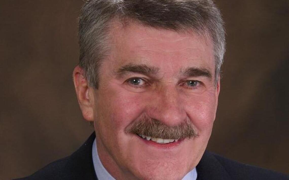Bedford councilman dies after getting lung cancer a second time