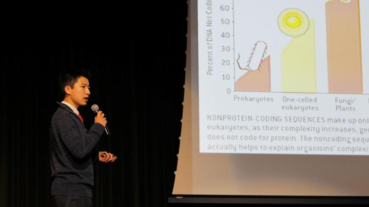 Benjamin Shou talks about non-coding RNA.