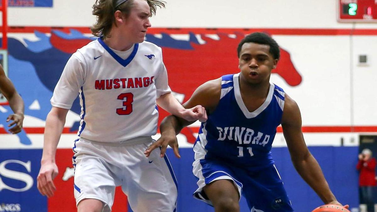 Grapevine’s Ethan Tabor (3) has been leading the Mustangs in scoring.