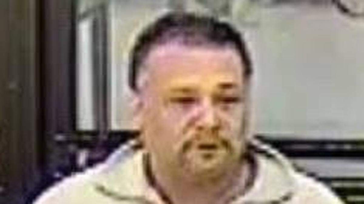 
The suspect in smash-and-grab burglaries in Southlake and other cities.
